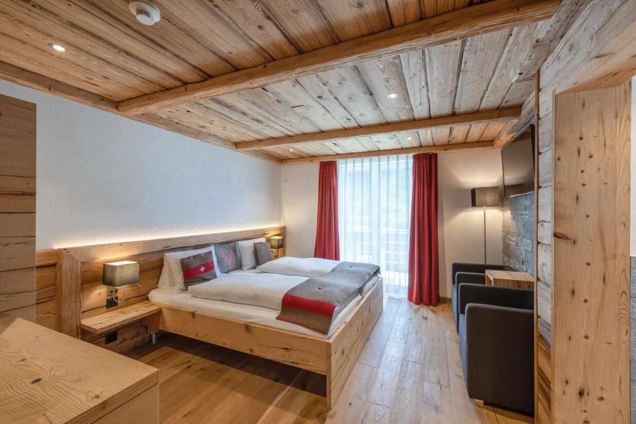 Hotel Crusch Alba Swiss Lodge Zernez Exterior photo