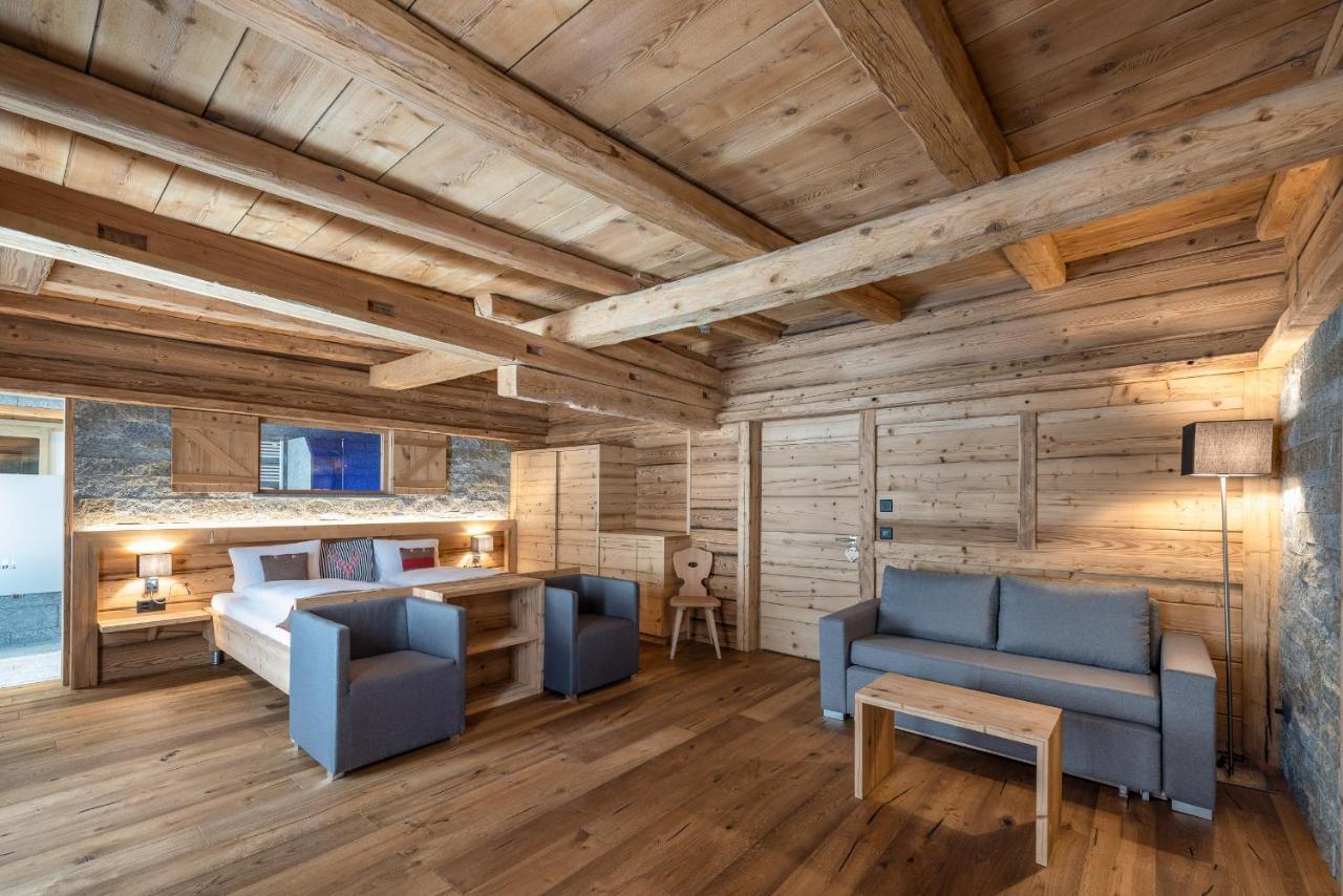 Hotel Crusch Alba Swiss Lodge Zernez Exterior photo