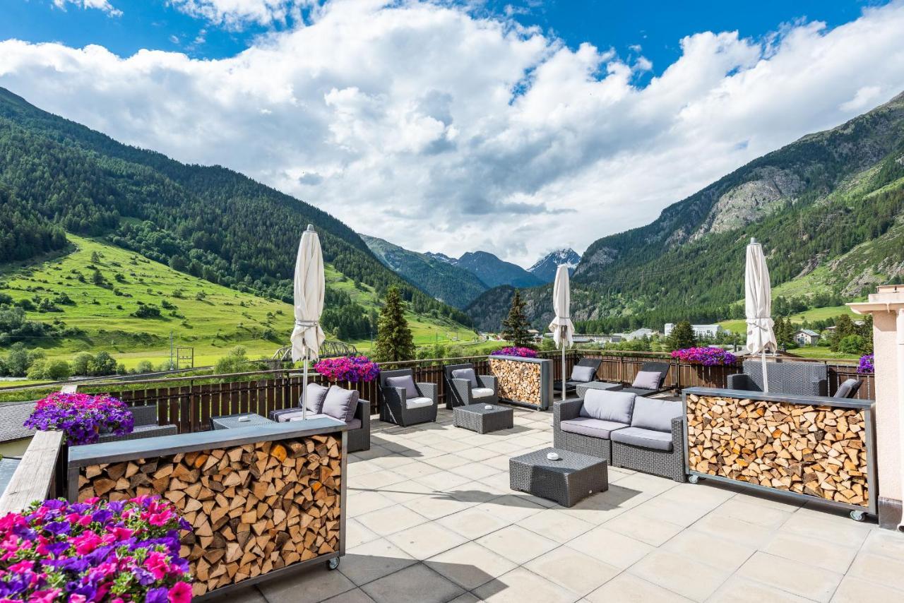 Hotel Crusch Alba Swiss Lodge Zernez Exterior photo